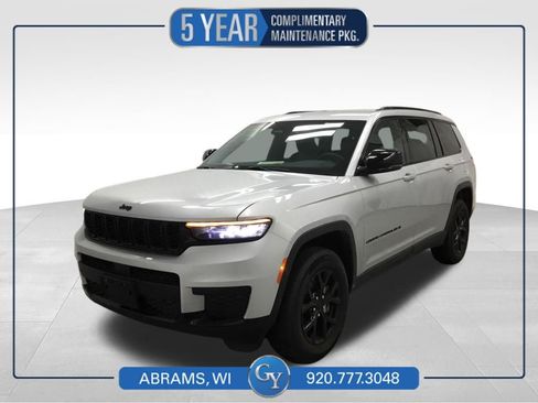 Used 2024 Jeep Grand Cherokee L Laredo image 1