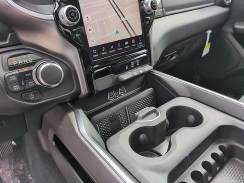 New 2026 RAM 1500 Big Horn AWD/4WD image 30