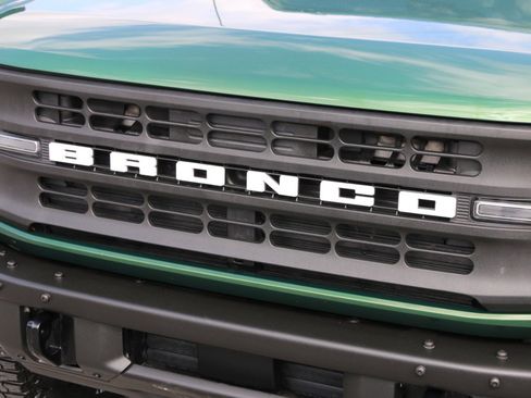 Used 2022 Ford Bronco 2-Door w/ Sasquatch Package image 11