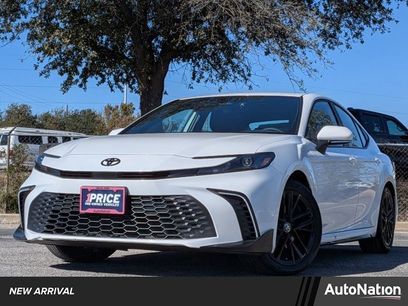 Used 2025 Toyota Camry SE
