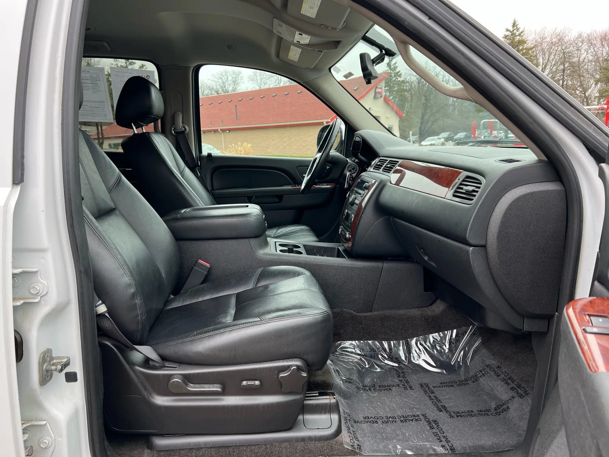 Used 2012 Chevrolet Tahoe LT AWD/4WD image 19