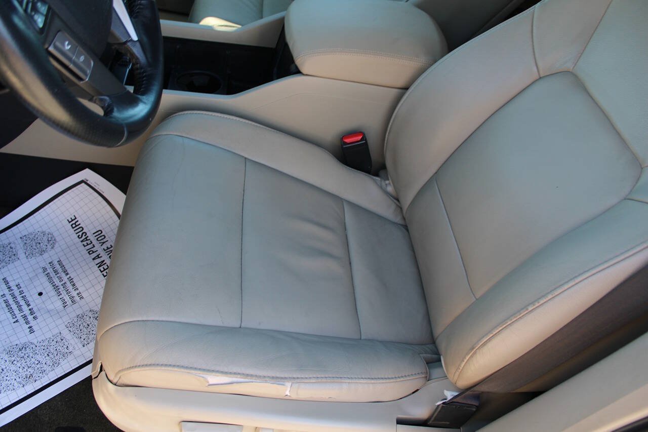 Used 2014 Honda Pilot Touring image 15