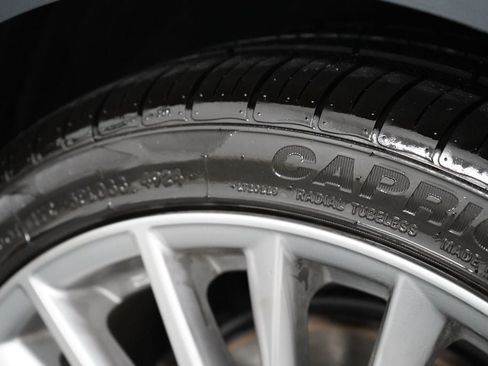 Used 2022 Lexus IS 300 AWD w/ Premium Package image 36