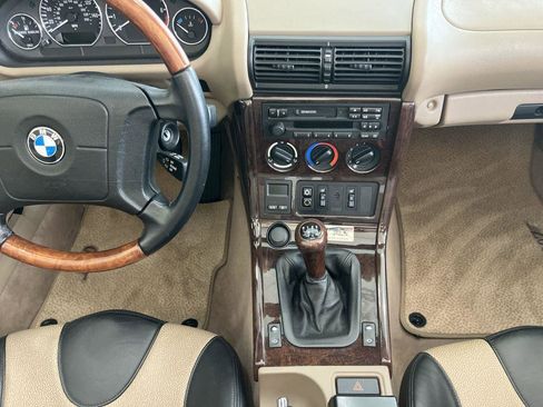 Used 1996 BMW Z3 1.9 image 15