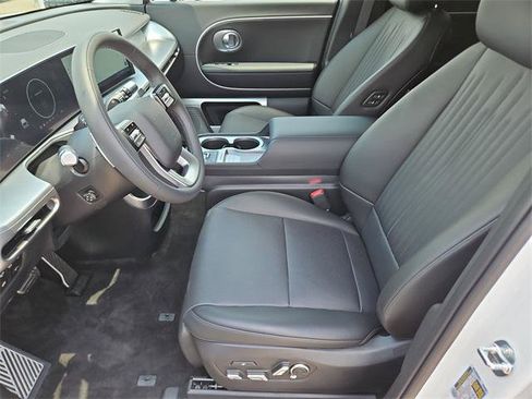 New 2026 Hyundai Ioniq 9 Calligraphy image 10