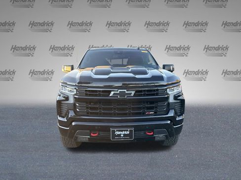 Used 2024 Chevrolet Silverado 1500 LT Trail Boss w/ LT Trail Boss Premium Package image 3