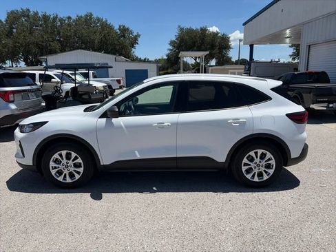 Used 2025 Ford Escape Active w/ Tech Pack #1 FWD image 8