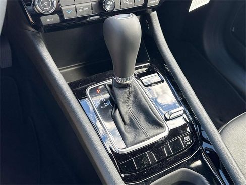 New 2026 Jeep Compass Limited image 15