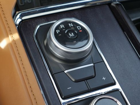 Certified 2023 Ford Expedition Max Platinum image 19