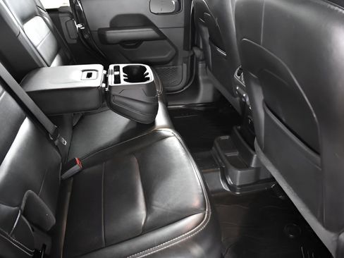 Used 2021 Jeep Wrangler Unlimited Sahara image 24