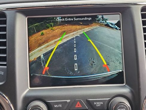 Used 2018 Jeep Grand Cherokee Overland AWD/4WD image 23