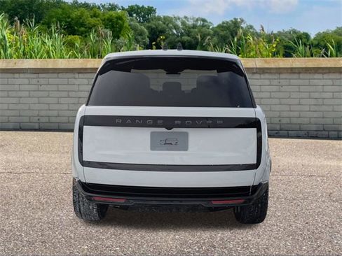 New 2026 Land Rover Range Rover SE image 5