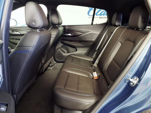 New 2026 Buick Envista Sport Touring image 8