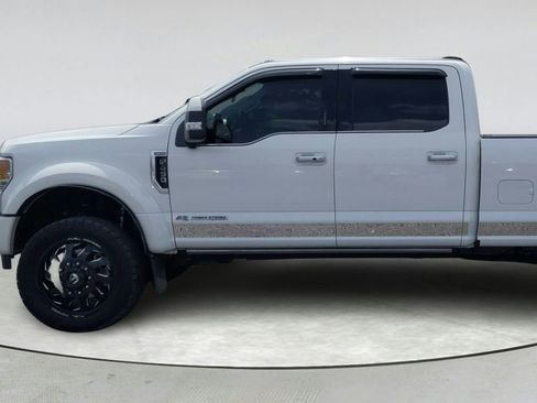 Used 2022 Ford F450 Limited w/ FX4 Off-Road Package AWD/4WD image 4