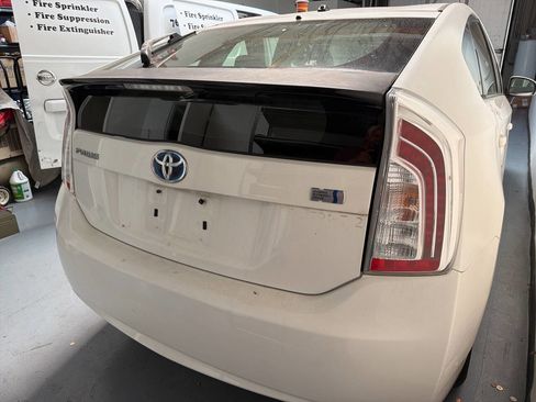 Used 2012 Toyota Prius Two FWD image 6