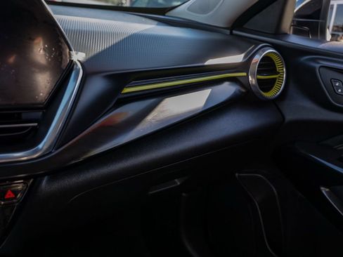 Used 2025 Chevrolet Trax ACTIV w/ Driver Confidence Package image 29