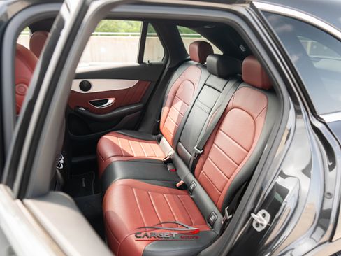 Used 2021 Mercedes-Benz GLC 300 4MATIC w/ AMG Line image 25