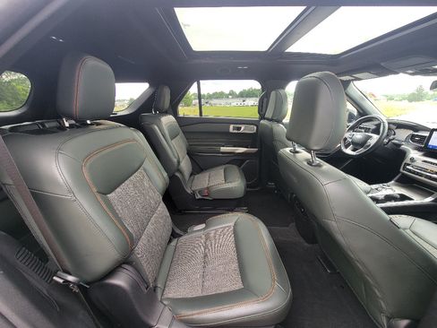Used 2023 Ford Explorer Timberline w/ Timberline Technology Package AWD/4WD image 35