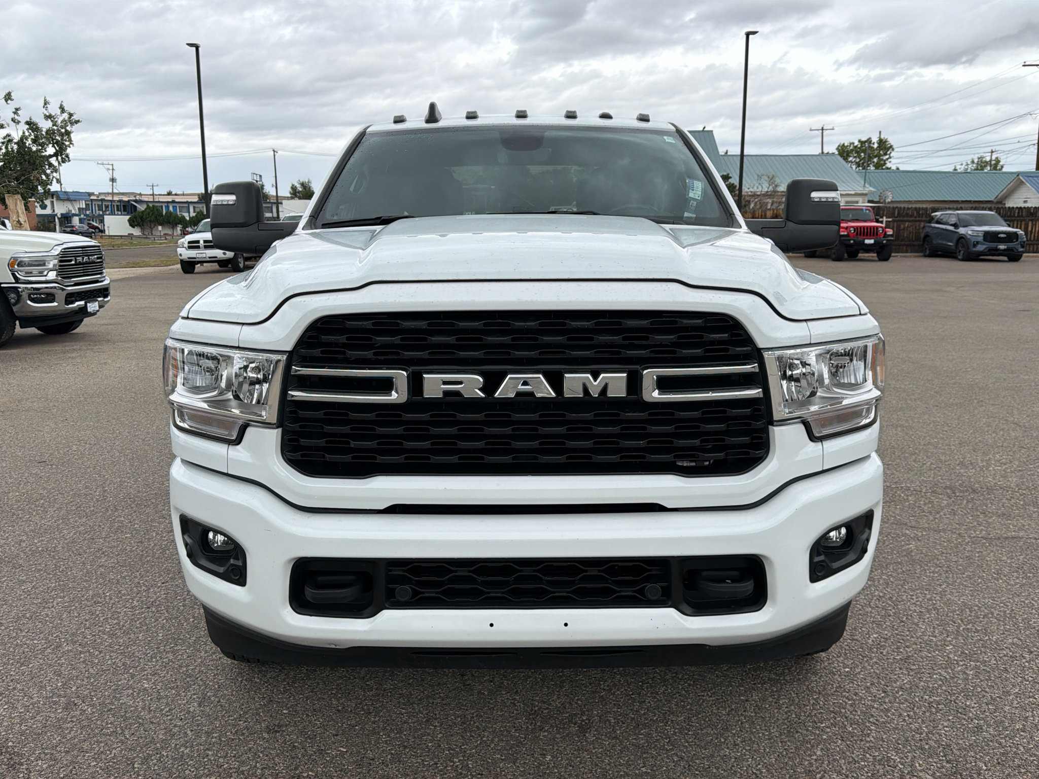 Used 2024 RAM 3500 Big Horn w/ Sport Appearance Package AWD/4WD image 4
