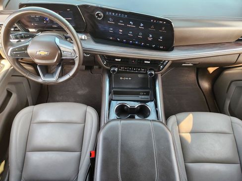 Used 2025 Chevrolet Tahoe LT RWD image 30