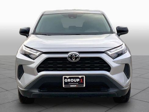 Used 2025 Toyota RAV4 LE FWD image 4
