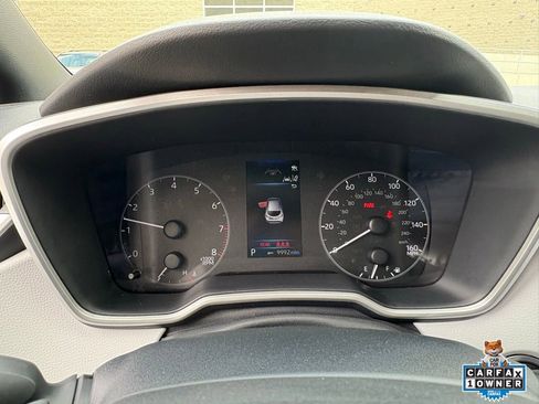 Certified 2025 Toyota Corolla SE w/ SE Package image 17