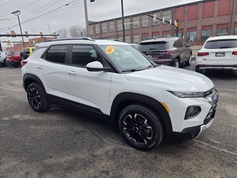 Used 2023 Chevrolet TrailBlazer LT w/ Convenience Package image 16