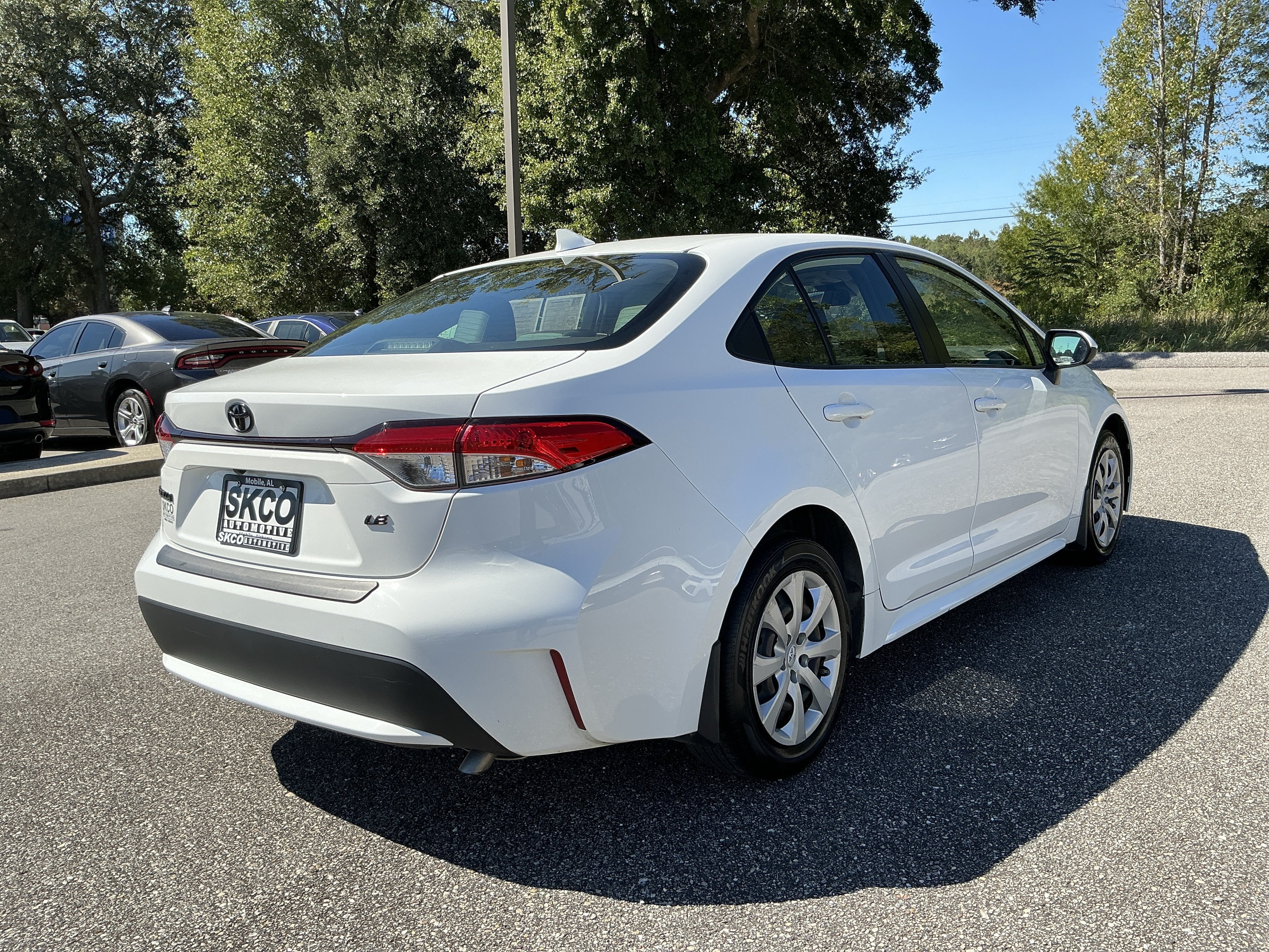 Used 2022 Toyota Corolla LE FWD image 11