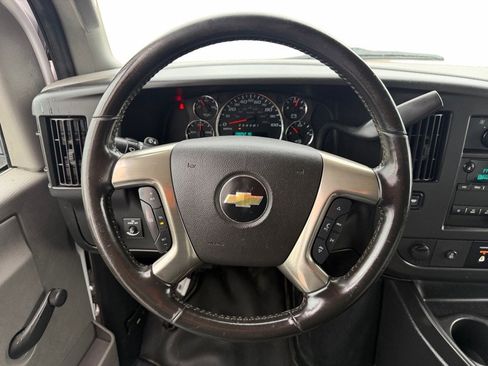 Used 2019 Chevrolet Express 3500 w/ Driver Convenience Package RWD image 14