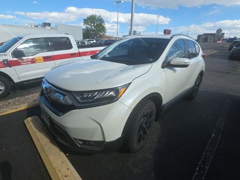 Used 2018 Honda CR-V Touring image 1