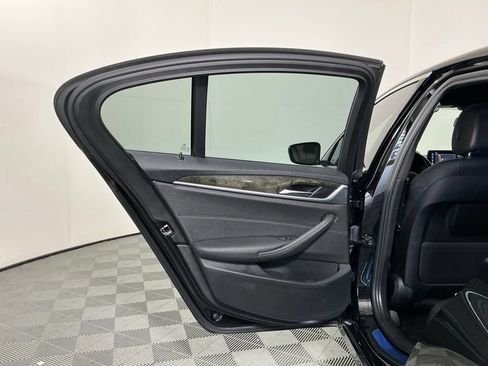 Used 2021 BMW 530i RWD image 25