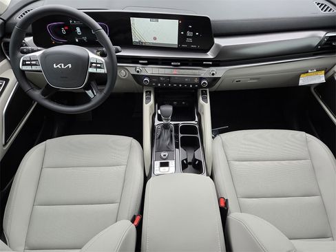 New 2025 Kia Telluride S image 19