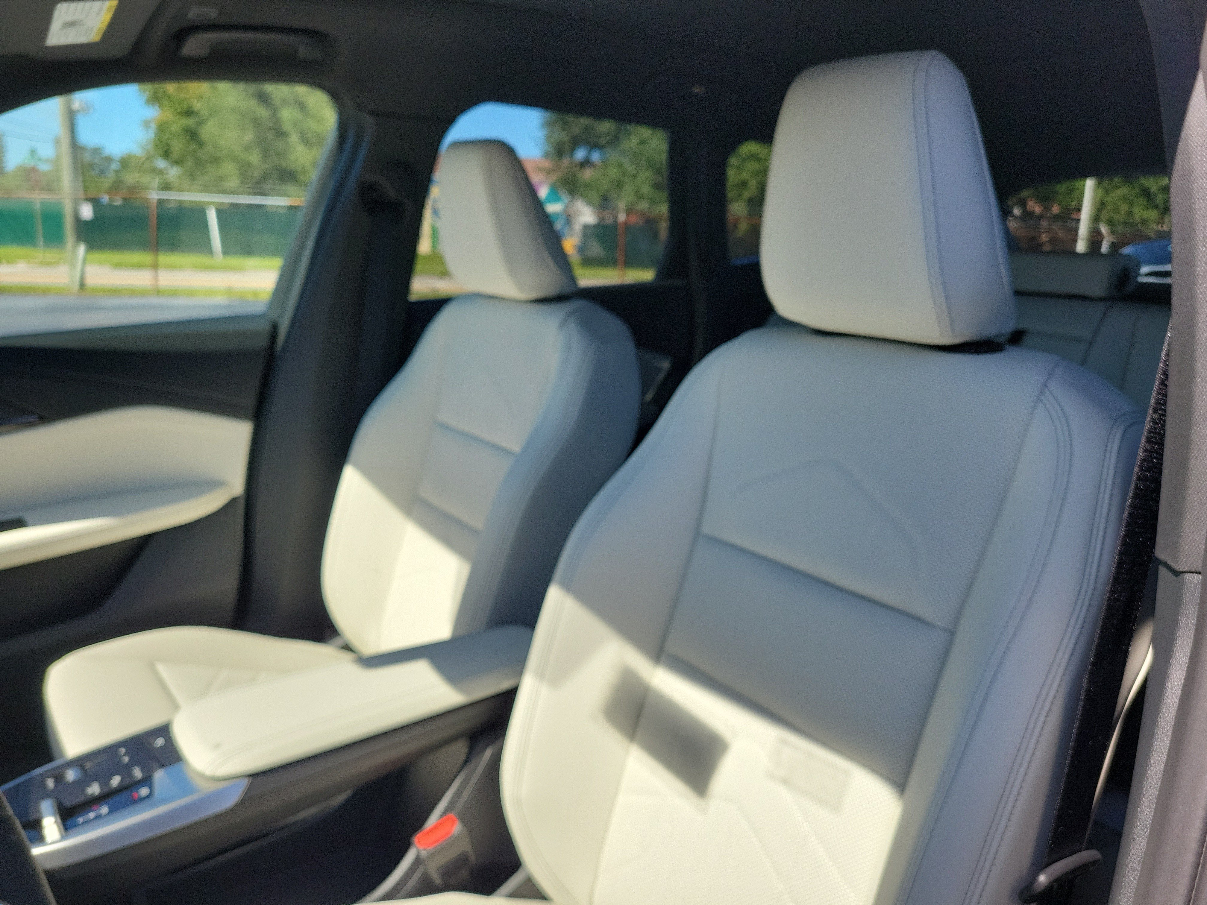 New 2027 BMW X1 xDrive28i w/ Technology Package AWD/4WD image 16
