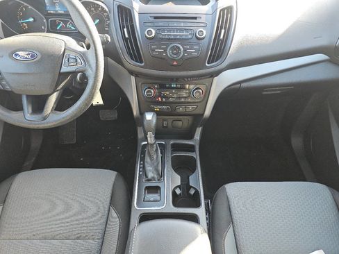 Used 2017 Ford Escape SE w/ SE Cold Weather Package image 24