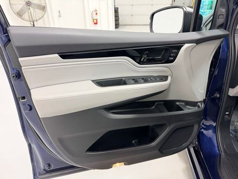 Used 2023 Honda Odyssey Touring image 22