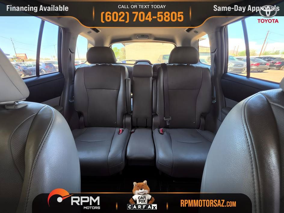 Used 2013 Toyota Highlander Limited w/ Protection Pkg FWD image 20