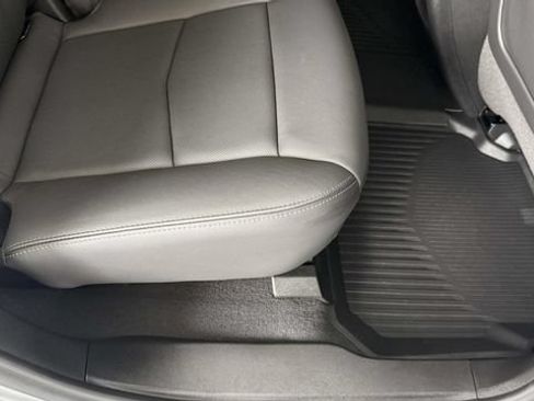 Used 2020 Cadillac XT5 Premium Luxury w/ LPO, Floor Liner Package AWD/4WD image 24