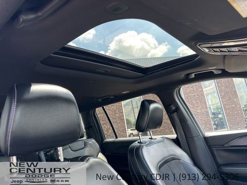 Used 2023 Jeep Grand Cherokee L Laredo AWD/4WD image 32