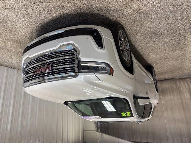 Used 2023 GMC Acadia Denali w/ Denali Ultimate Package AWD/4WD image 2