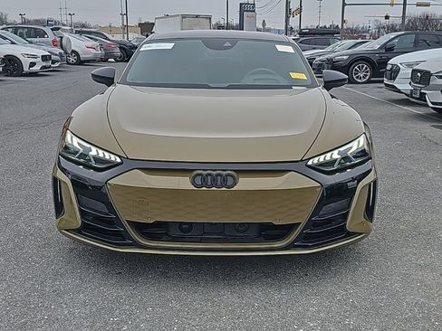 Used 2023 Audi e-tron GT Prestige image 16