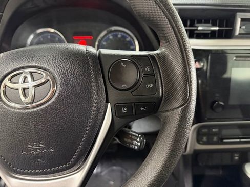 Used 2017 Toyota Corolla LE w/ Carpet Mat Package (TMS) FWD image 14