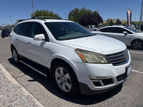 Used 2016 Chevrolet Traverse LT w/ Style and Technology Package FWD image 18