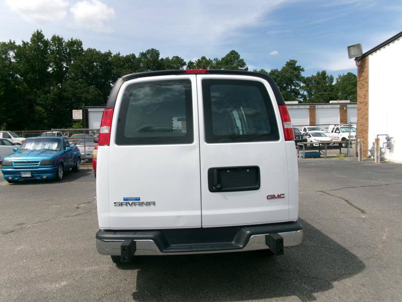 Used 2025 GMC Savana 2500 w/ Driver Convenience Package RWD image 7