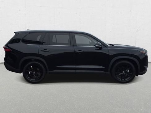 Used 2026 Toyota Grand Highlander AWD image 4
