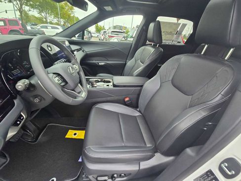 New 2025 Lexus RX 350 FWD image 23