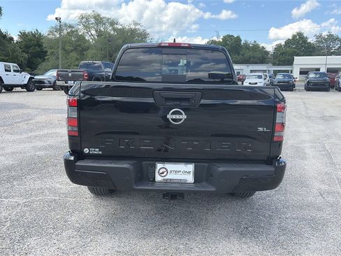 Used 2024 Nissan Frontier SL w/ Technology Package RWD image 6