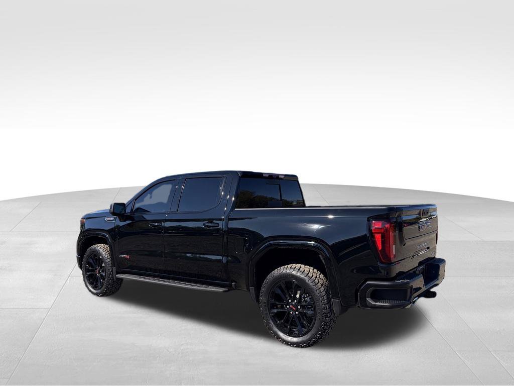 Used 2025 GMC Sierra 1500 AT4 w/ Technology Package AWD/4WD image 17