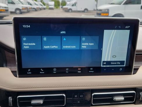 Used 2023 Lincoln Nautilus Reserve AWD/4WD image 44