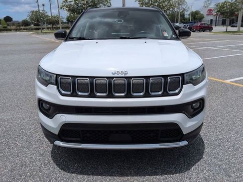 Used 2022 Jeep Compass Limited AWD/4WD image 9
