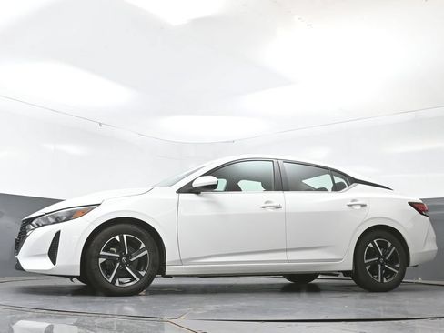 Used 2024 Nissan Sentra SV FWD image 51